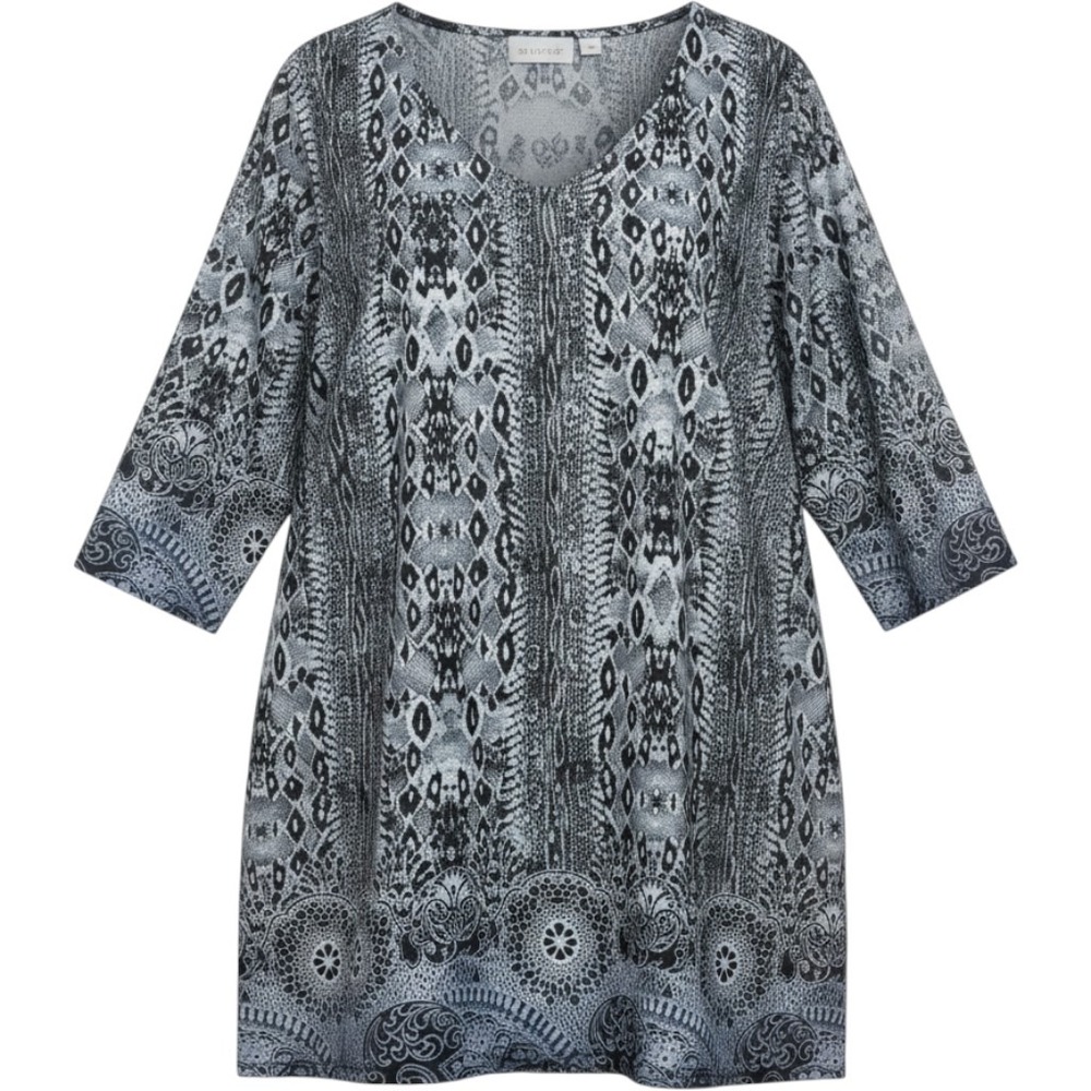 Avenue Plus Size 26/28 Blue Black Snake Print Medallion Mesh V-Neck Blouse Top